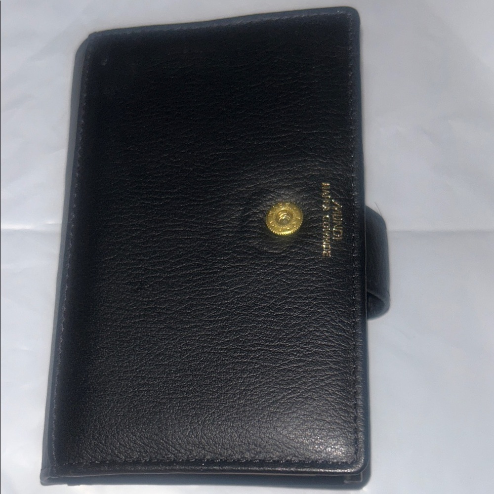 Mundi Black Leather Binder with Gold Accent